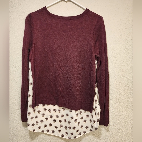 Women's Burgundy Layered Top Size Medium - Picture 2 of 8
